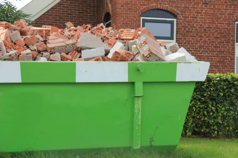 À qui s'adresser pour du nettoyage après la démolition d'un mur intérieur ?, Toulouse, OX'HYGIENE