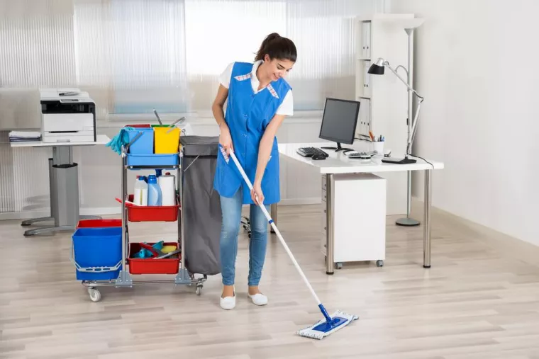 Faire appel à une société de nettoyage qui fait le ménage en entreprise avant l'arrivée des employés, Toulouse, OX'HYGIENE